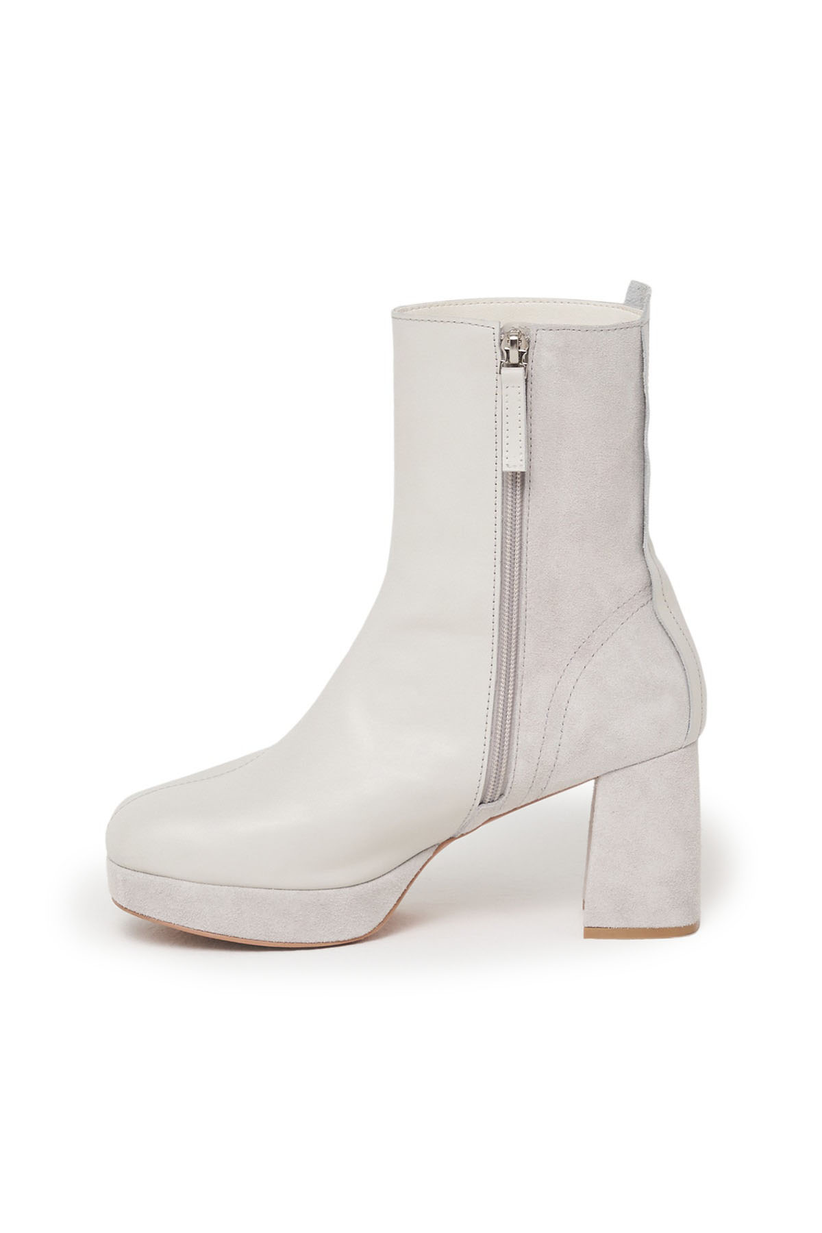 ROUND ANKLE BOOTS IN LIGHTGREY